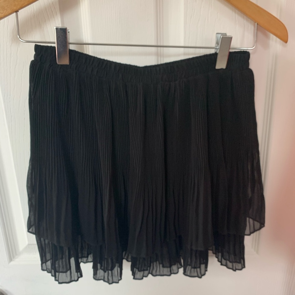 Urban Outfits bkack pleated  Skirt